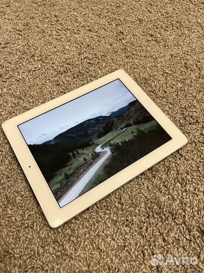 iPad 4 32GB Wi Fi + Cellular