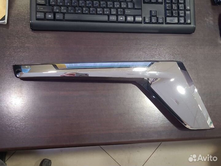 Накладка хром 53181-60040 Land Cruiser 200