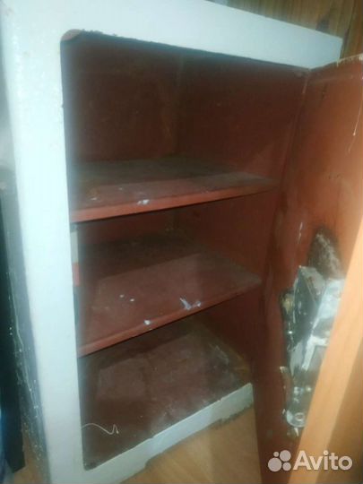 Шкаф металлический сейф