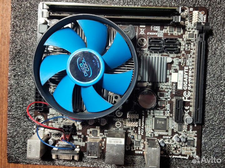 Материнская плата