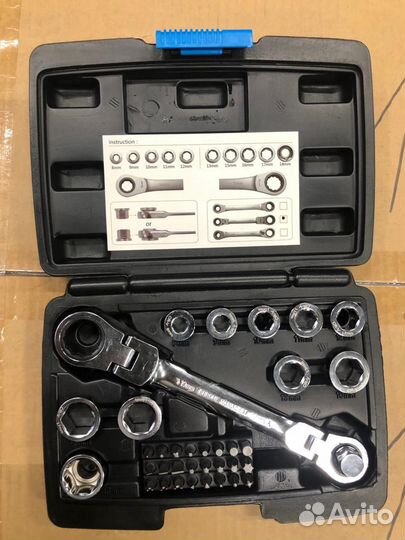 Накидной трещеточный ключ с насадками