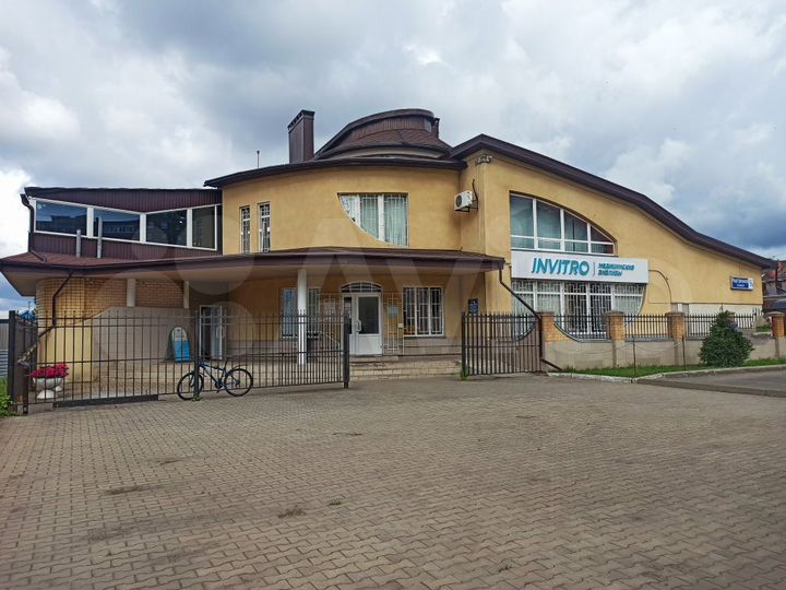 Мед.центр или Салон красоты 850 м2 на (1-й линии)