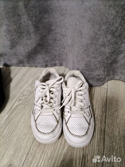 Кроссовки для девочки