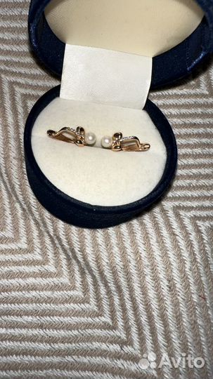 Золотые серьги с жемчугом 585