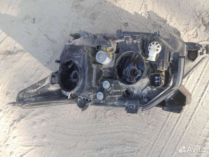 Фара Lexus LX570 2008г