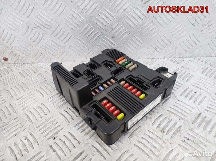 Блок предохранителей Renault Megane 2 8200306033B