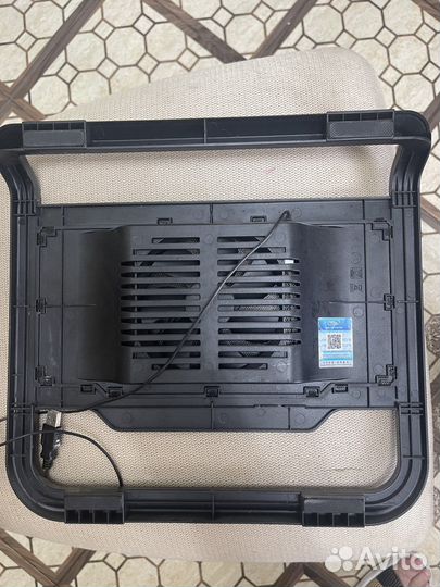 Подставка с охлаждением для ноутбука