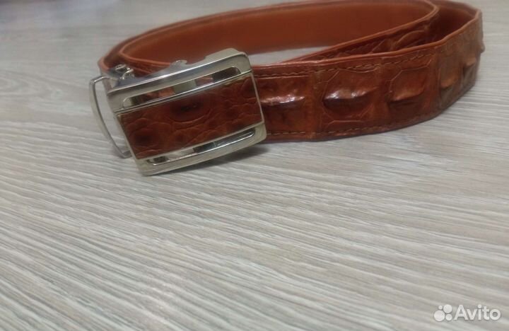 Ремень из кожи крокодила