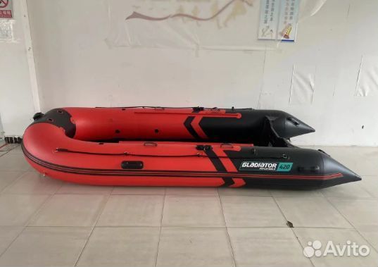 Надувная лодка gladiator E420PRO черно-красный
