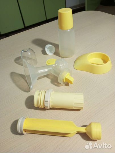 Молокоотсос medela ручной