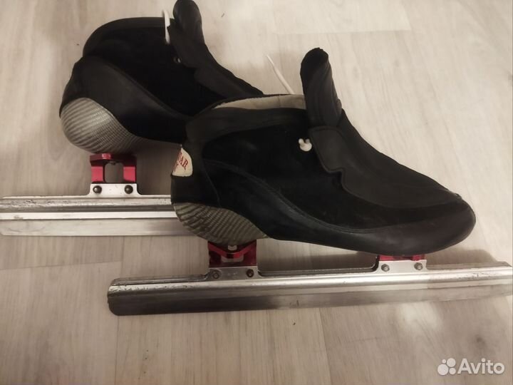 Конькобежные коньки