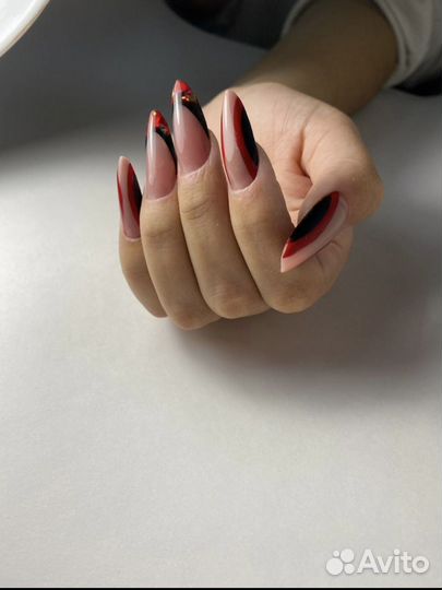 Маникюр, моделирование ногтей