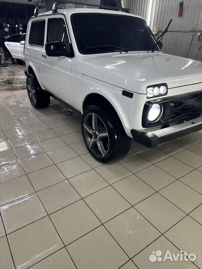 LADA 4x4 (Нива) 1.7 МТ, 2013, 180 000 км