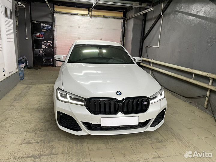 BMW G30 Рест, крышки зеркал, решетка радиатора М