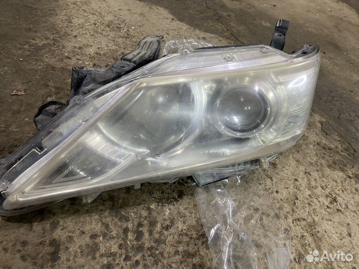 Фара Toyota camry 50