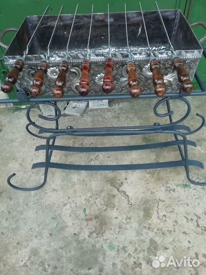 Мангал для шашлыка с шампурами