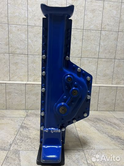 Домкрат реечный тоr