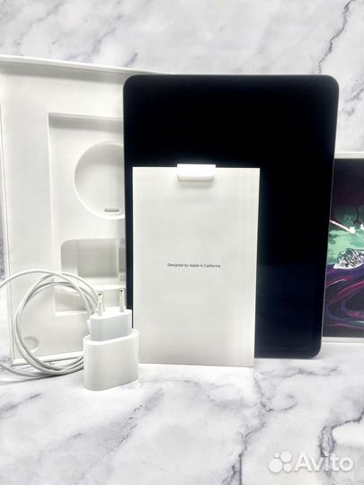 iPad Pro 11 2018 64gb идеал с комплектом
