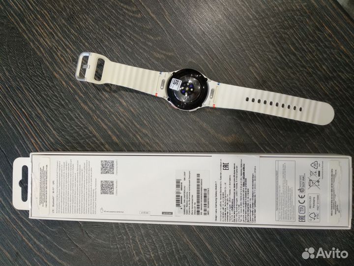 Часы Samsung Galaxy Watch 7, 40 мм, LTE - золото