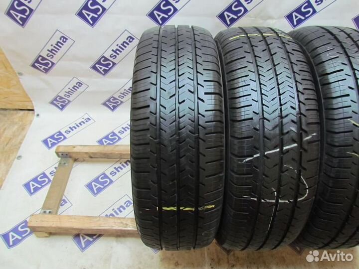 Michelin Agilis Plus 215/60 R17C 97P