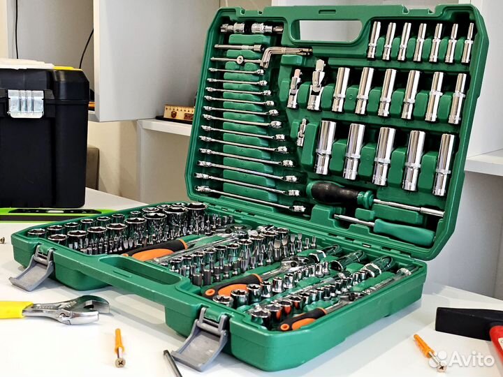 Набор инструментов для автомобиля 219 предметов