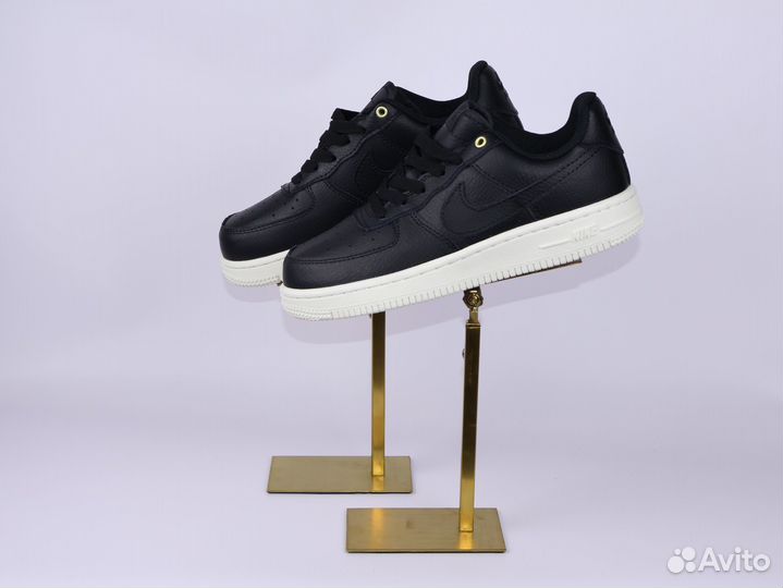 Nike Air Force кожа,прошитые