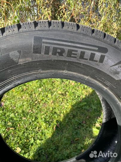 Pirelli Ice Zero 225/65 R17