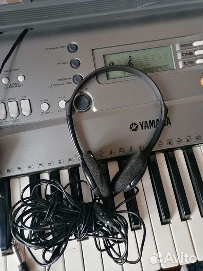 Синтезатор Yamaha psr R 300