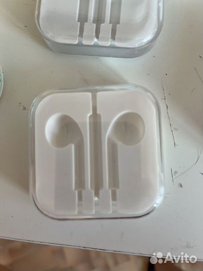 Коробки от Наушников earpods