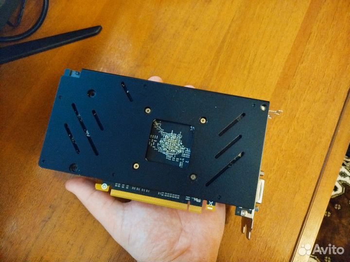 Видеокарта rx580 8gb Zotac, беж кожуха