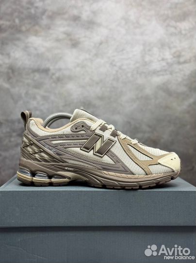 Кроссовки New Balance 1906r бежево-коричневый