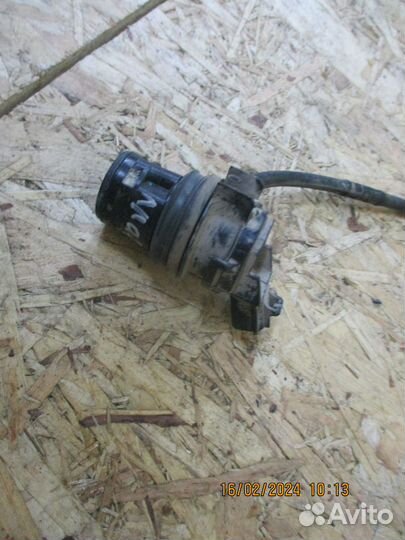 Моторчик бачка стеклоомывателя Тойота Королла E150
