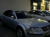 Volkswagen Passat 1.8 AT, 2002, 260 000 км, с пробегом, цена 450 000 руб.