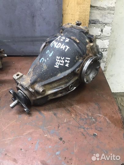 Редуктор задний mercedes w124 3.27