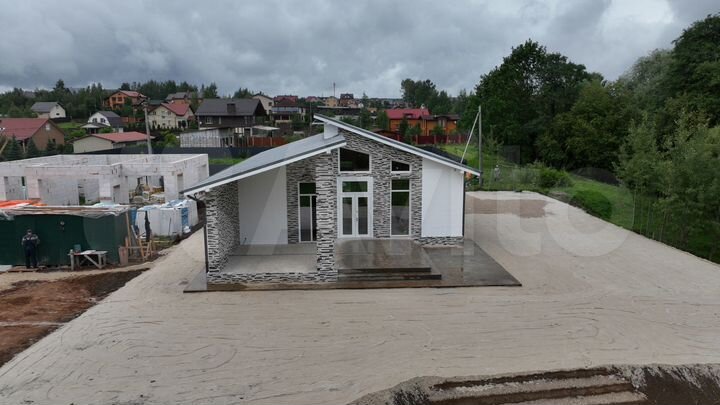 Дом 170 м² на участке 8 сот.