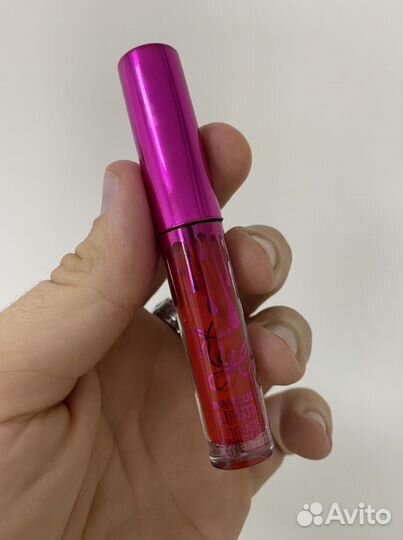 Kylie помада