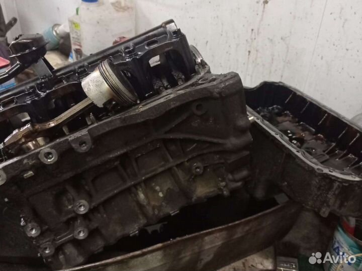 Двигатель в разборе