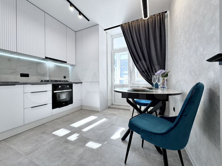 2-к. квартира, 50 м², 3/12 эт.