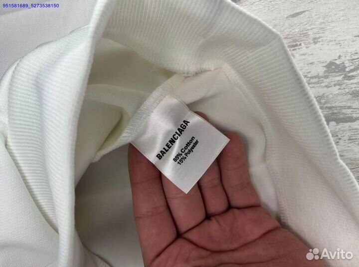 Худи Balenciaga: ваш новый фаворит