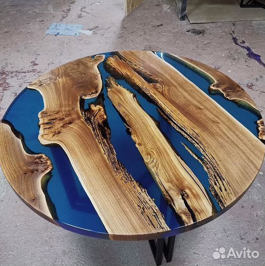 Круглый стол из слэба