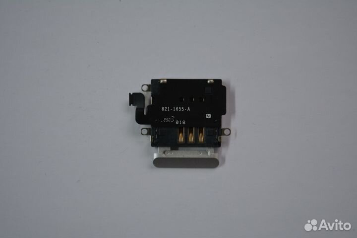Шлейф с SIM Card Reader для iPad 4