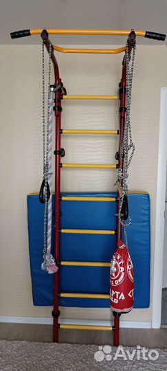 Шведская стенка с турником