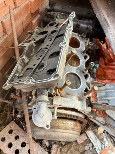 Nissan цефиро а33 2001. Двигатель с коробкой