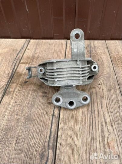 Подушка двигателя Opel Astra 1.4 2012