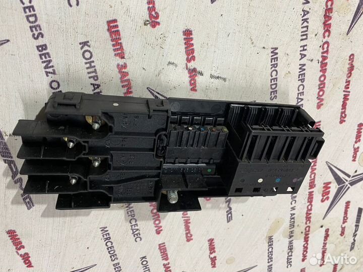 Блок предохранителей и реле w211 Mercedes