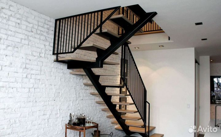 Лестница на металлическом каркасе дизайн 4146