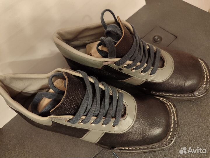 Лыжные ботинки с креплением