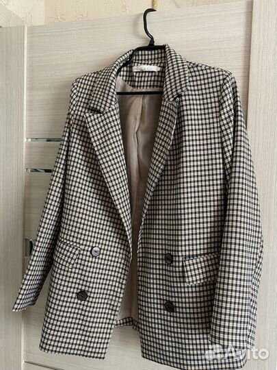 Пиджак женский 42 44