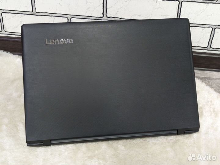 Lenovo / i7-6498DU /Radeon R5 M430 /8GB DDR4 /SSD