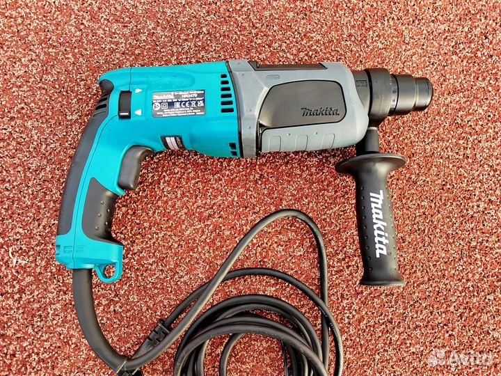 Перфоратор makita hr 2470 оригинал новый